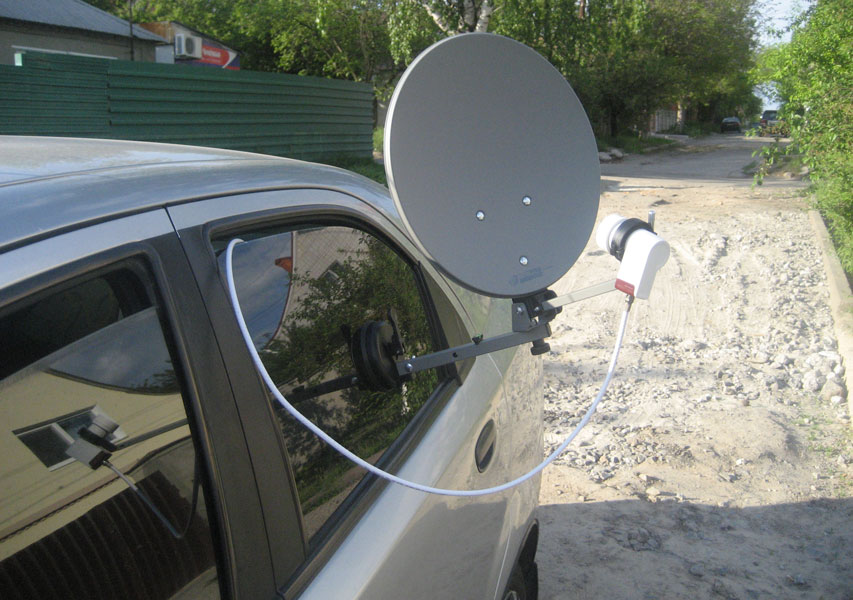 Спутниковая антенна в автомобиль