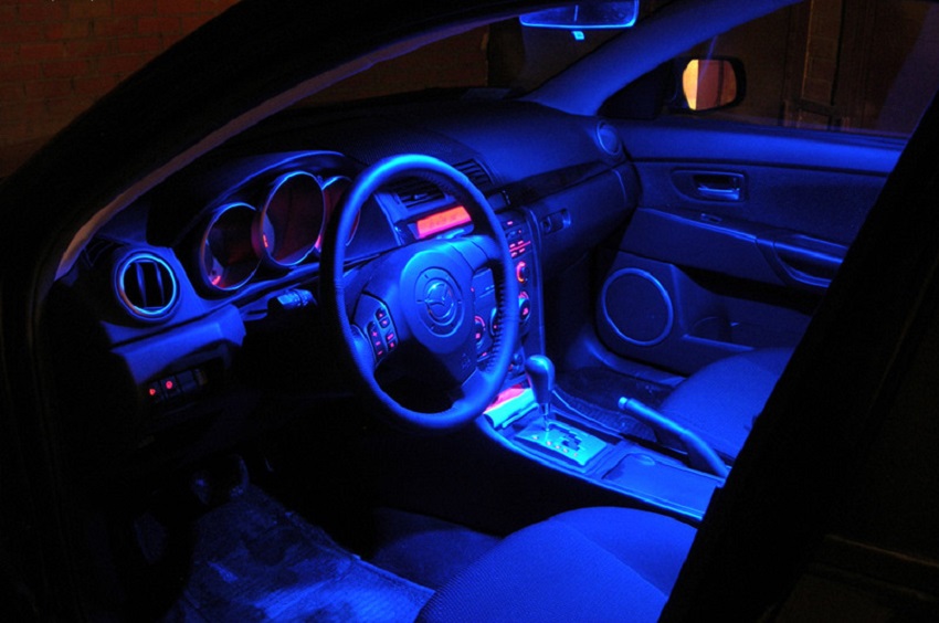 Подсветка в салоне автомобиля